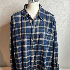 Premier International Men’s XL Flannel Button-Up Shirt – Blue Plaid